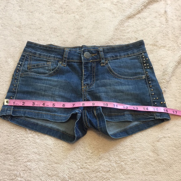 Stretch denim short-shorts, studded sides - Picture 5 of 6